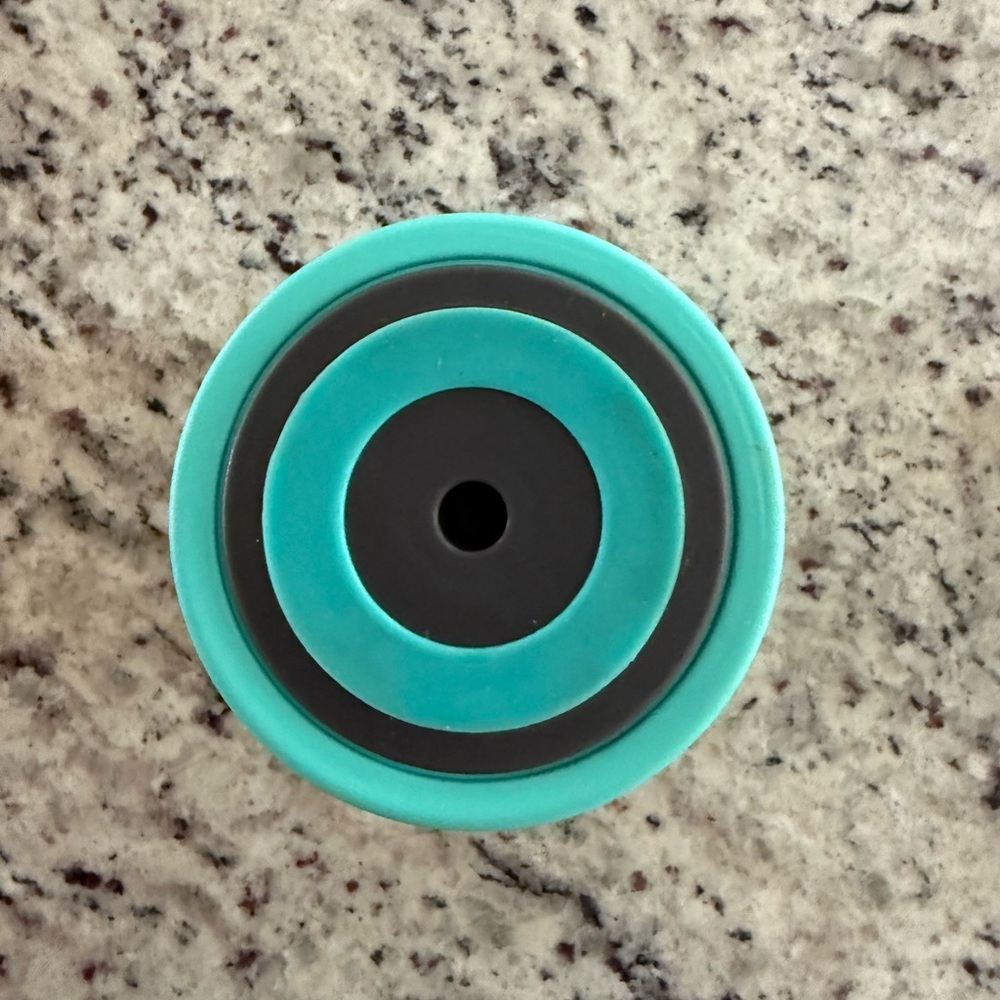 Toadfish Blue Cup Holder for Kayak Canoe Boat Paddleboard ATV Tractor Fishing - Picture 2 of 4